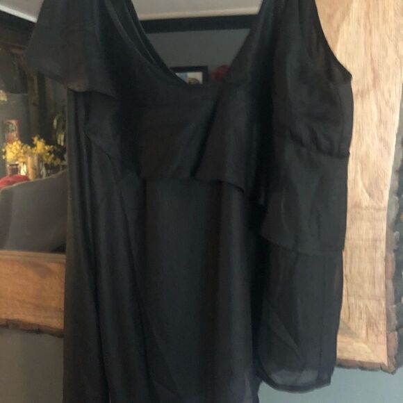 NWT Lush one sleeve top , long sleeve has tie, can be worn several ways. Cute - Picture 1 of 9